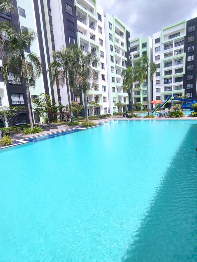 Manhattan Water Park Pool View Cozy Ipoh