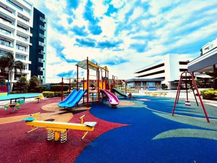 Manhattan Water Park Pool View Cozy Pangsapuri Ipoh